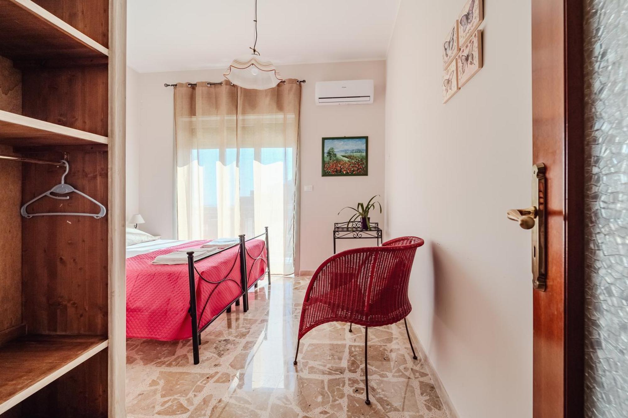 Casa Vacanze Solemare Шака Екстериор снимка