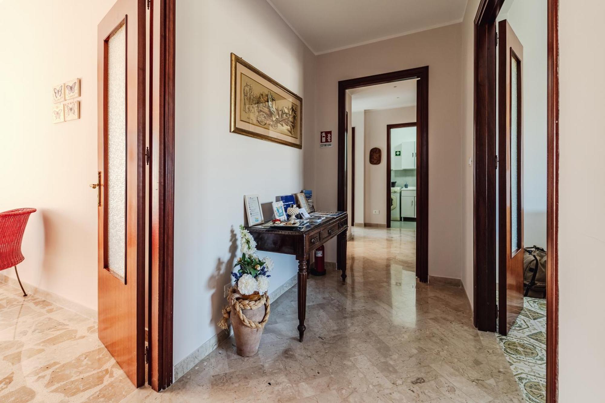 Casa Vacanze Solemare Шака Екстериор снимка