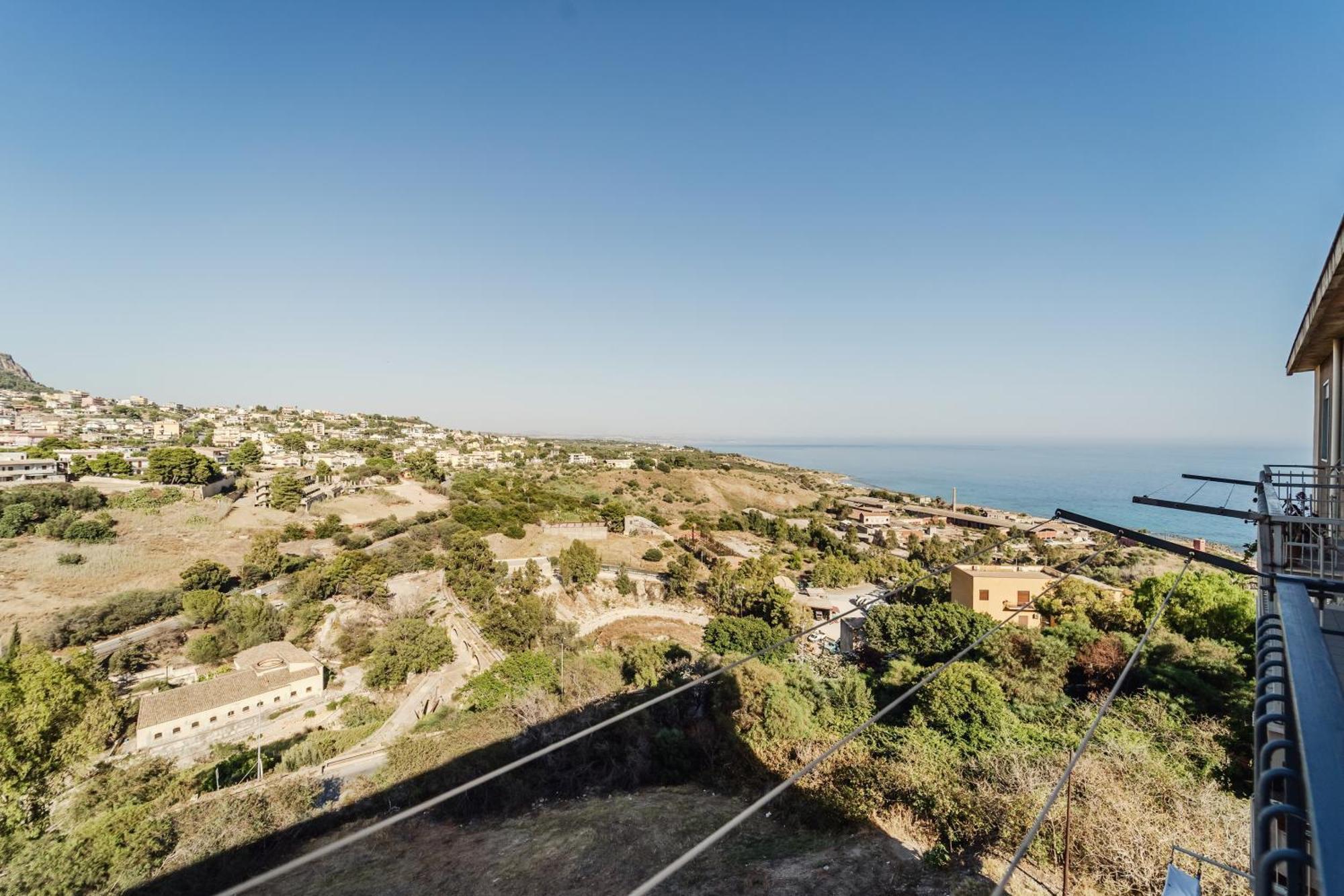Casa Vacanze Solemare Шака Екстериор снимка